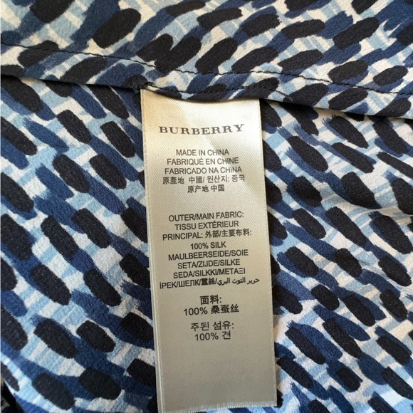BURBERRY BRIT | NWOT PURE SILK V-NECK TANK TOP BLOUSE NAVY BLUE & WHITE | MEDIUM - Picture 6 of 7
